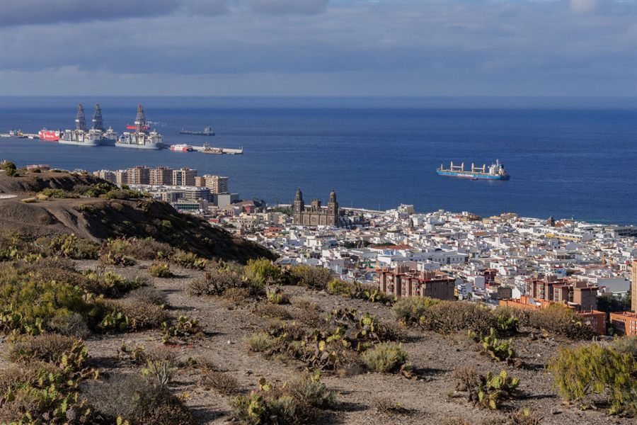 Panoramic view of Las Palmas and its harbor with ships at anchor